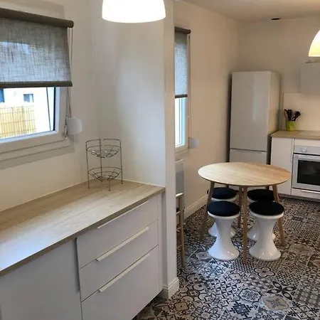 Maison Familiale De 100m2 *
